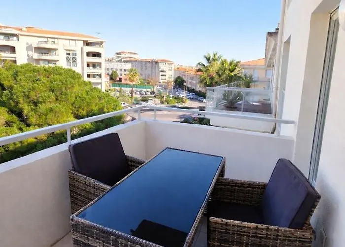 L'ecrin De Juan, T2 De Standing, 2p, Plages Et Parcs Αντίμπ